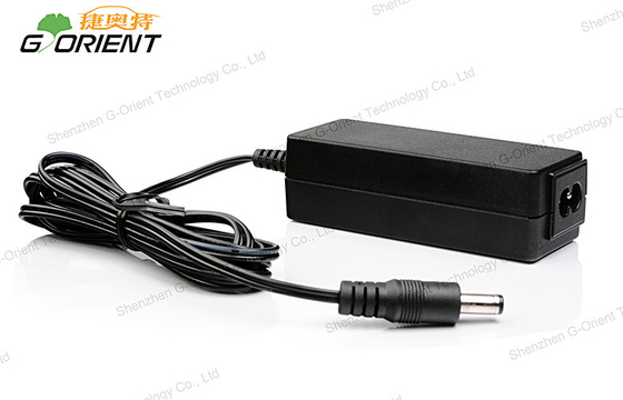 Efisiensi energi 36V / 1.1A Universal Laptop Power Adapter 40W untuk Indoor