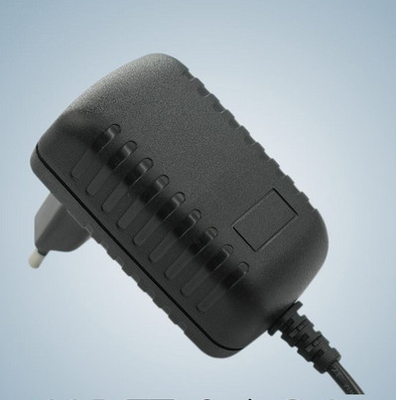 Elektronik 11W kekuatan Universal AC Adapter EN60950 hitam dengan berbagai