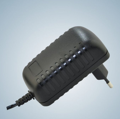 Hitam 15Watt Universal AC Power Adapter Wall Mounted, KSAS015 Seri Ktec