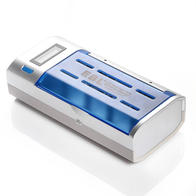Universal LCD Cerdas Cepat Baterai Charger &amp; pelepasan untuk Baterai AA Ni-CD
