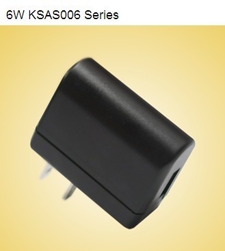 6W 12V Universal USB Power Adapter dengan 0.5A ke 1.2A untuk Ponsel