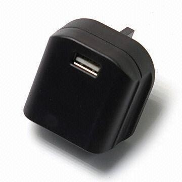 Portabel / Universal USB Power Adaptor, Light dan Handy, dengan Versi Alternatif