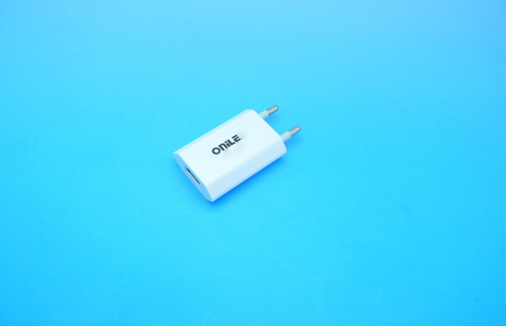 AC100-240V Universal USB Power Adapter 5V 1000mA CCC Plug, tinggi Efisiensi
