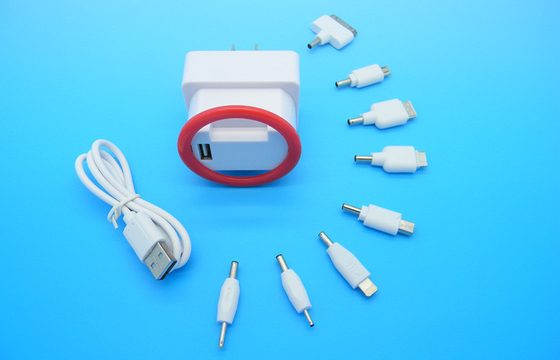 FCC Bagian 15 Kelas B Universal USB Travel Charger 5V 10W CE Untuk Smartphone