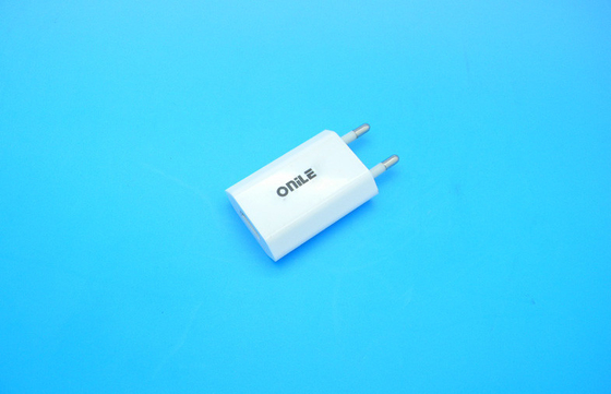 Uni Eropa Plug Universal USB Charger Dinding 5V 1000mA Untuk IPhone 5 g / 5s, SCP OVP OCP