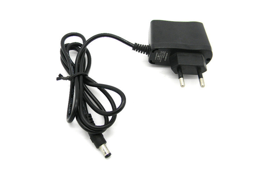 Cina Pemasok Kualitas Tinggi 5V 1000mA Dinding Power Supplies DC Tip 5.5x2.1mm