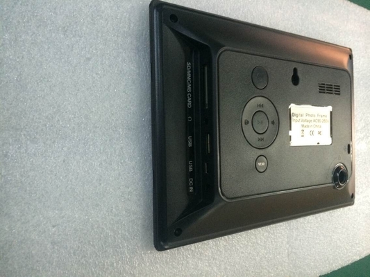 Dinding luar Kecil Mounted 7 Inch Resolusi Tinggi Tampilan monitor 2500cd / m2