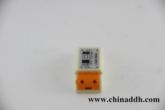 Kasus Plastik 24W Triac Dimmable Driver LED dengan Pfc&gt; 0,95