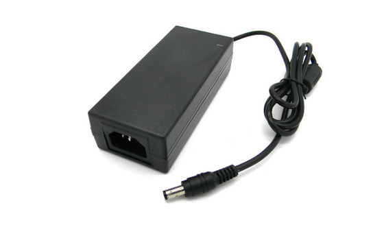 Hi-pot 12V 4A Desktop DC Power Supply FCC Bagian 15 kelas B untuk kamera keamanan