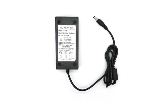 Hi-pot 12V 4A Desktop DC Power Supply FCC Bagian 15 kelas B untuk kamera keamanan