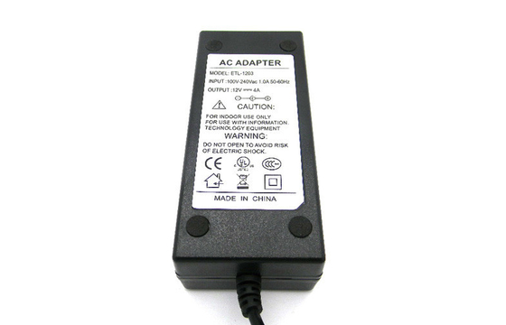 Hi-pot 12V 4A Desktop DC Power Supply FCC Bagian 15 kelas B untuk kamera keamanan