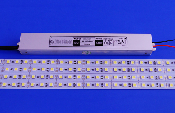 Catu daya 12V LED Strip Light