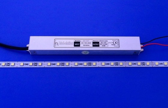 Catu daya lampu jalan LED